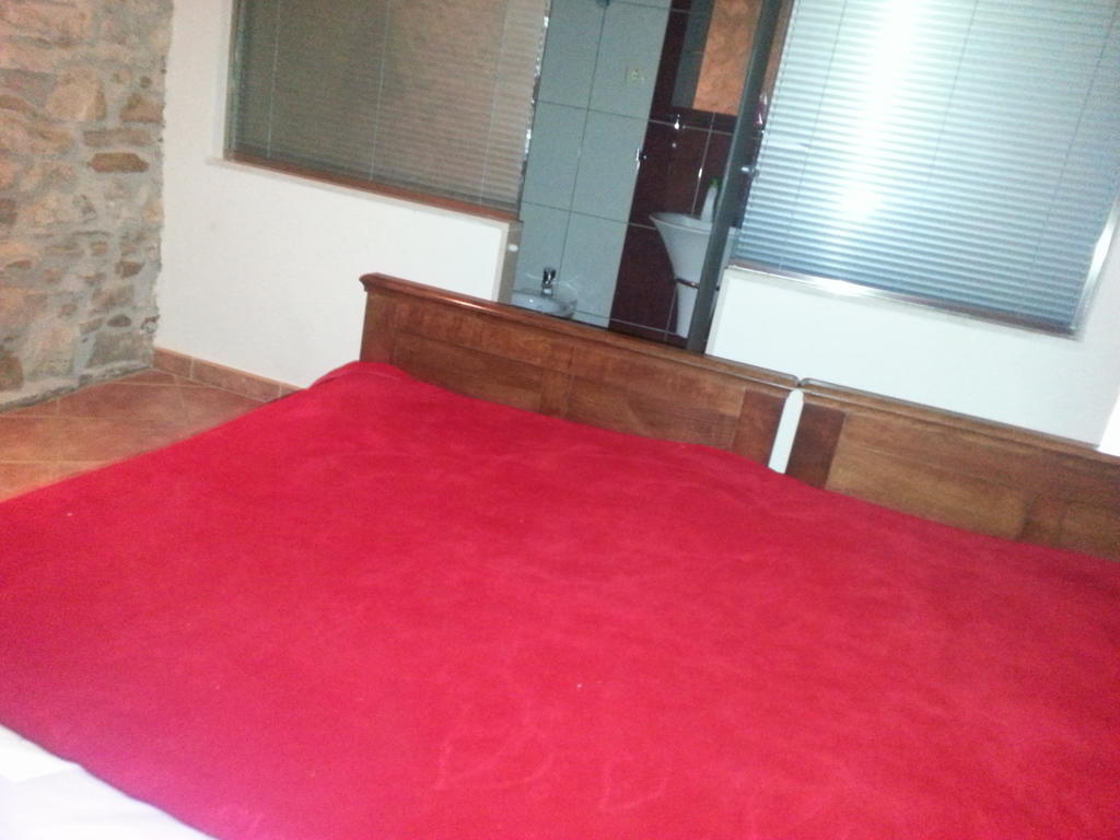 Garden Apartment Hotel Сплит Экстерьер фото